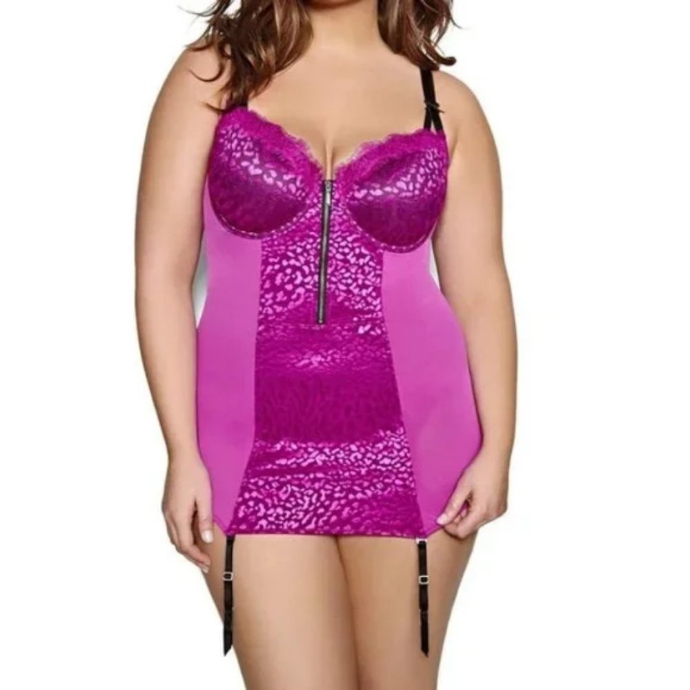 Ashley Graham Bustier leopard Garter Slip